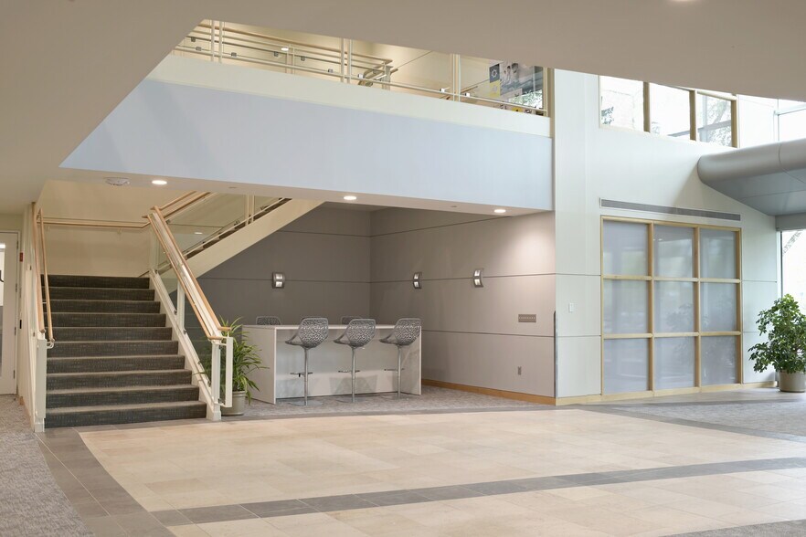 More Photos Of 200 Donald J Lynch Blvd, Marlborough Office For Lease