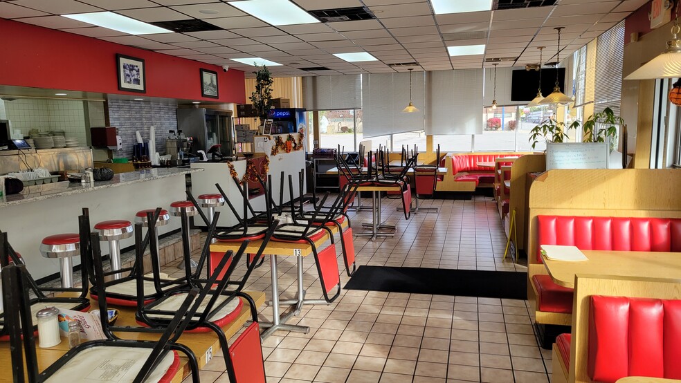 More Photos Of 20804 Plymouth Rd, Detroit Restaurant For Sale