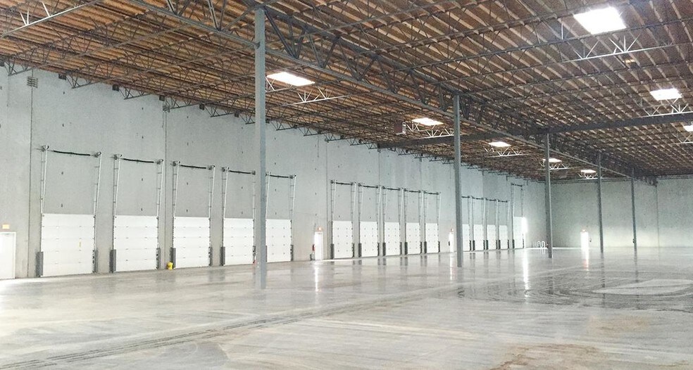 More Photos Of 19475 SW 118th Ave, Tualatin Warehouse For Lease