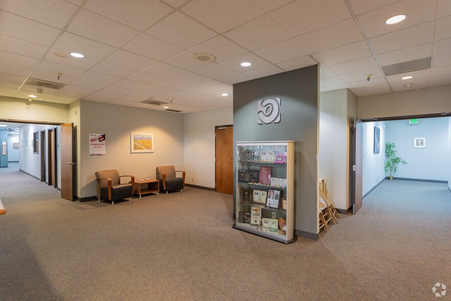 More Photos Of 2225-2255 Executive Cir, Colorado Springs Research And Development For Lease