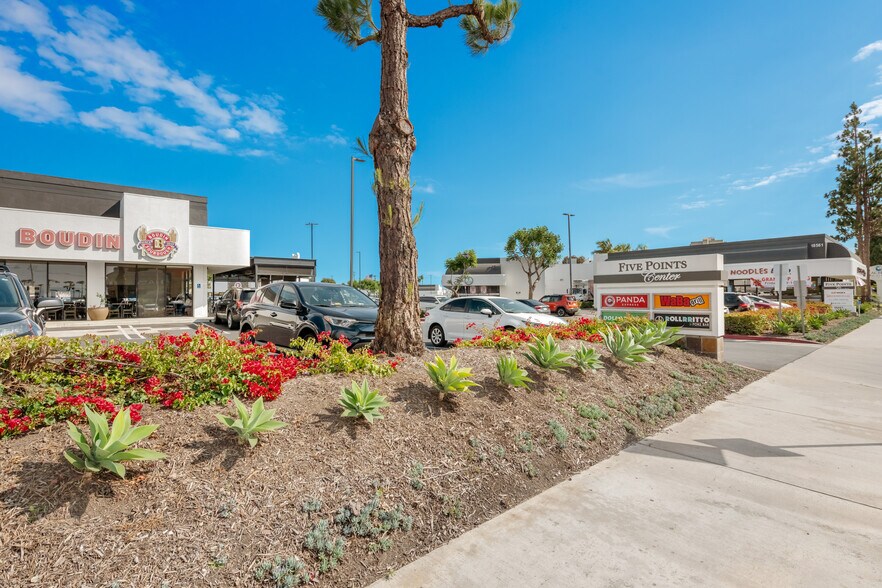 More Photos Of 18581-18631 Beach Blvd, Huntington Beach Unknown For Lease