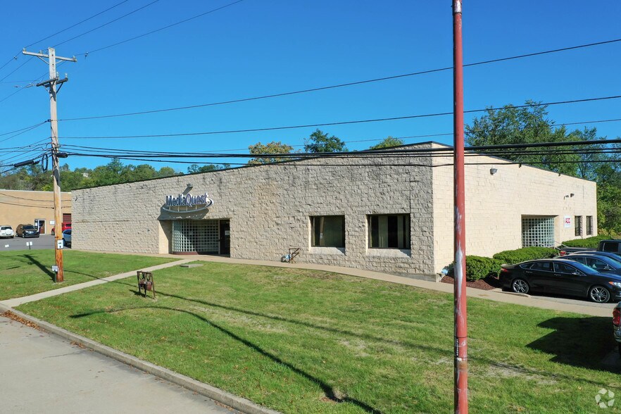 More Photos Of 1020-1030 Alcon St, Pittsburgh Light Distribution For Lease