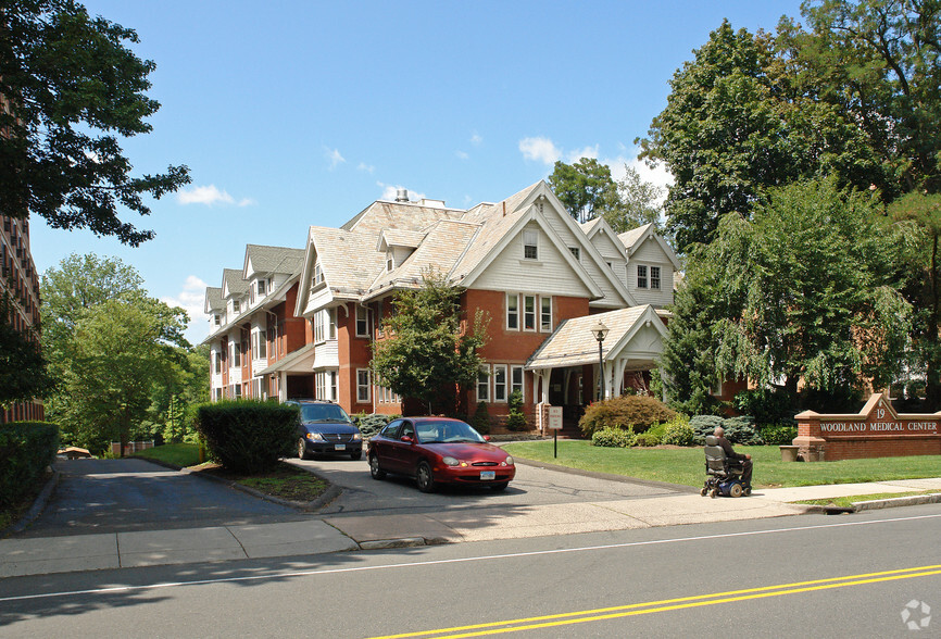 Primary Photo Of 19 Woodland St, Hartford Medical For Sale