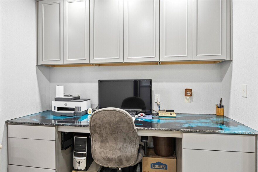 More Photos Of 7703 Prairie Creek Ln, Tolar Contractor Storage Yard For Sale