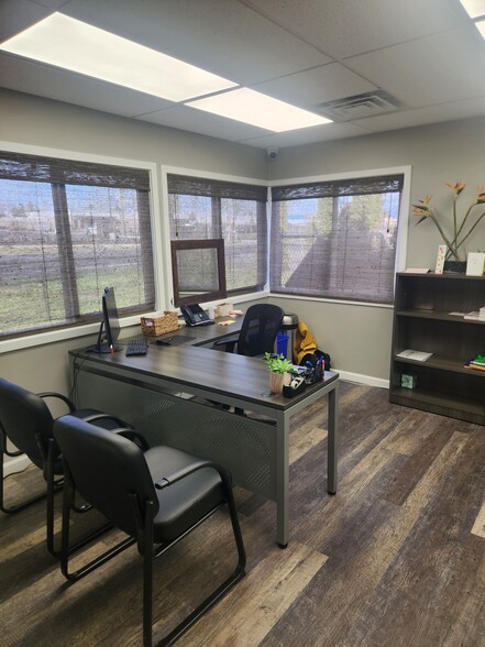 More Photos Of 6511 NE 18th St, Vancouver Industrial For Sale