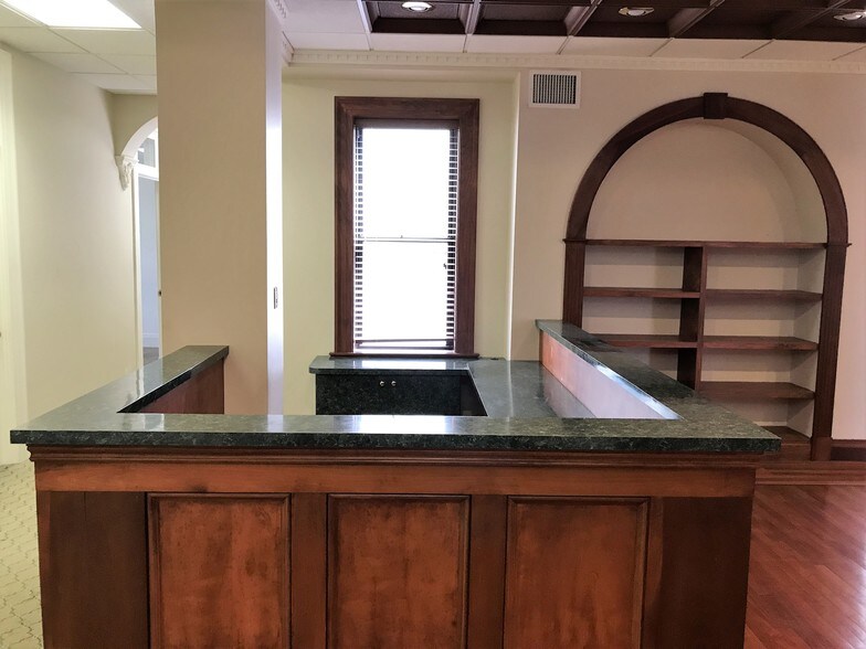 More Photos Of 32 20th St, Wheeling Office For Lease