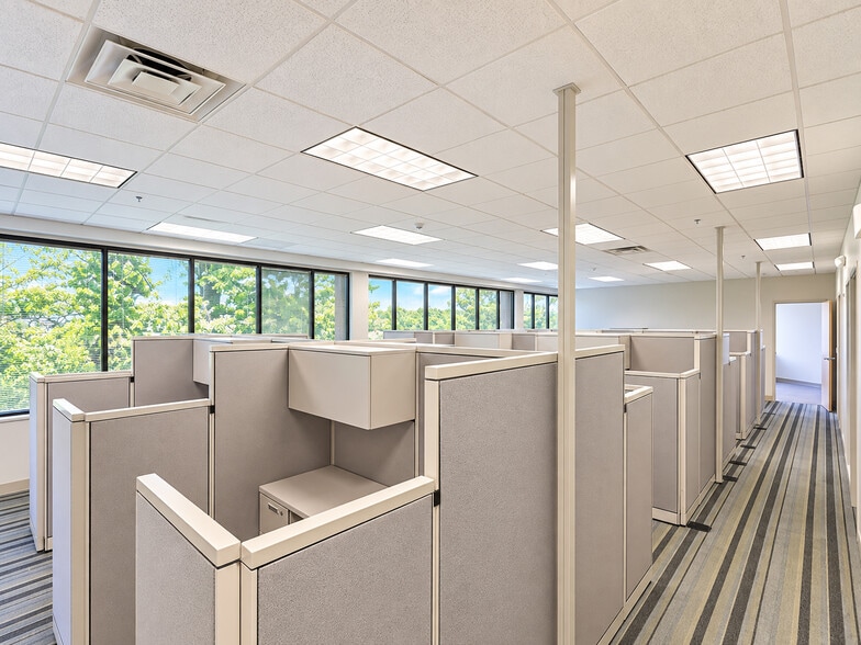 More Photos Of 350 Sentry Pky, Blue Bell Office For Lease