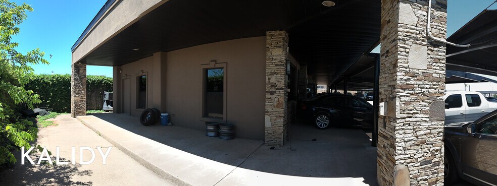 More Photos Of 9615 Broadway Ext Service Rd, Oklahoma City Auto Dealership For Lease