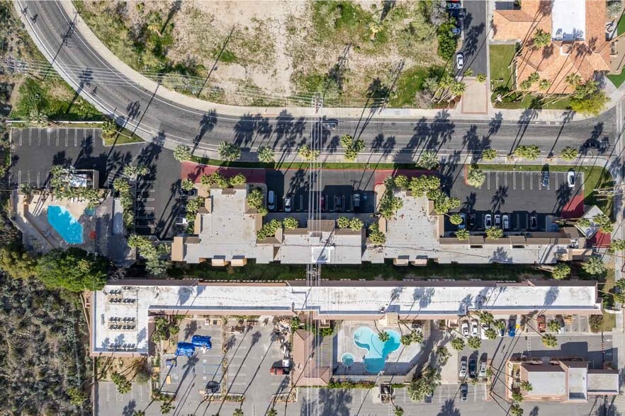More Photos Of 1633 S Palm Canyon Dr, Palm Springs Hotel For Sale