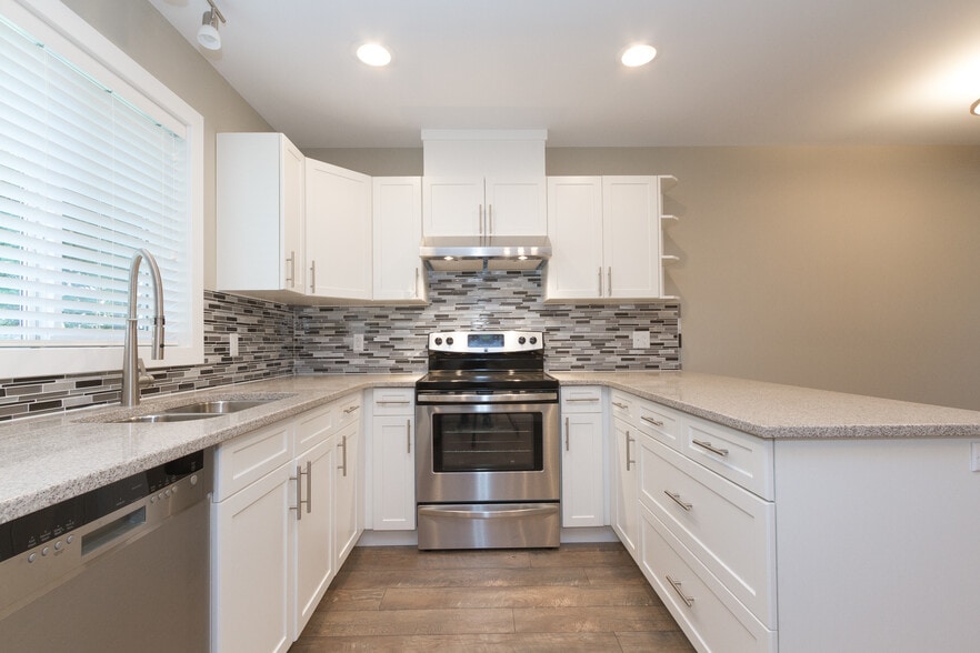 More Photos Of 12504 119 Av NW, Edmonton Multifamily For Sale