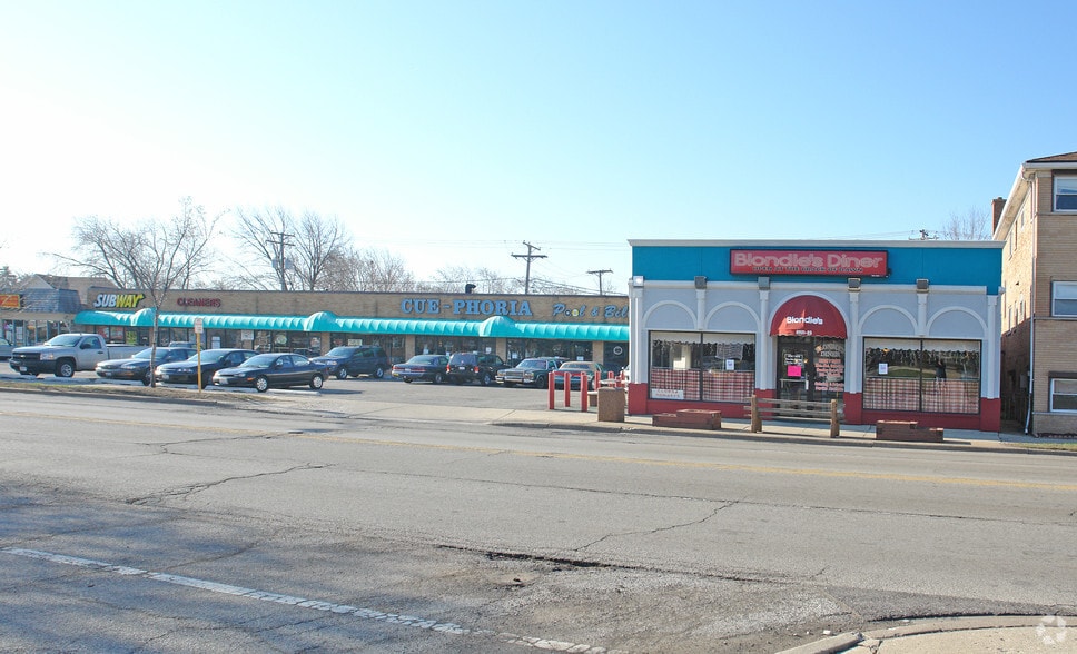 More Photos Of 8905-8923 W Grand Ave, River Grove Unknown For Lease