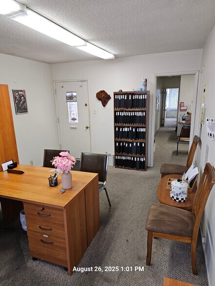 More Photos Of 2701-2703 W Manchester Blvd, Inglewood Office For Sale