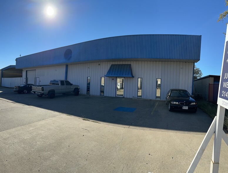 Primary Photo Of 5201 Grisham Dr, Rowlett Manufacturing For Sale