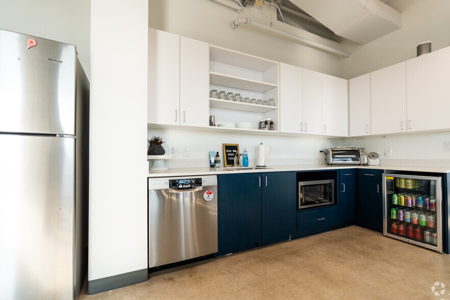 More Photos Of 227 Fayetteville St, Raleigh Office Residential For Lease