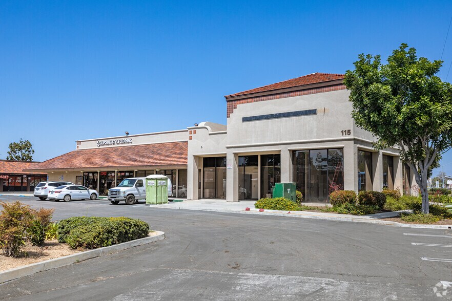 More Photos Of 3846-3882 Mission Ave, Oceanside Unknown For Lease