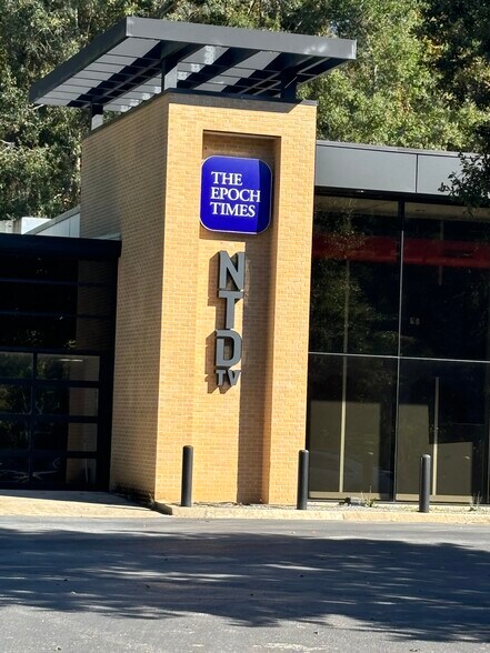 More Photos Of 2320 Killearn Center Blvd, Tallahassee Office For Sale