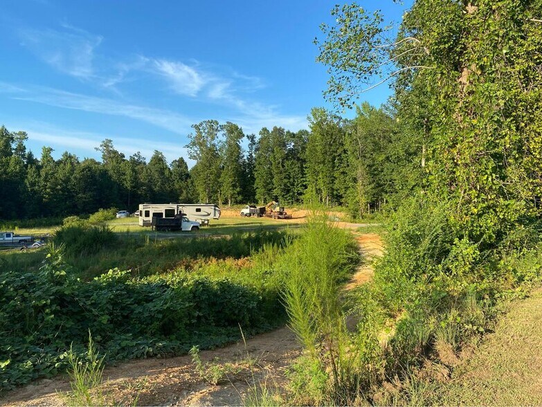 More Photos Of 12606 Holt Peterson Rd, Cottondale Trailer Camper Park For Sale