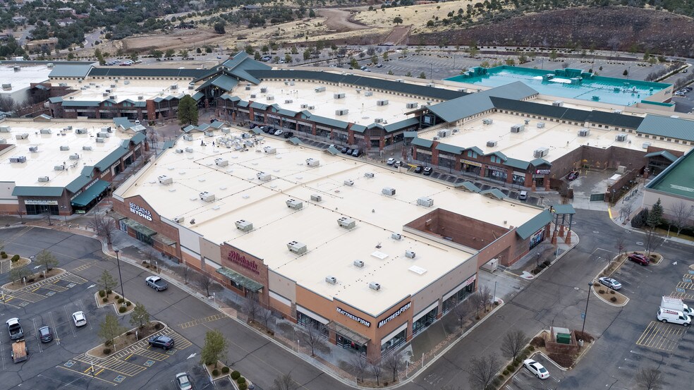 More Photos Of 3250 Gateway Blvd, Prescott Unknown For Lease