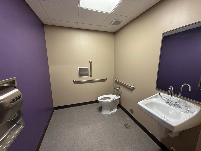 More Photos Of 2323 Milledgeville Rd, Augusta Medical For Sale