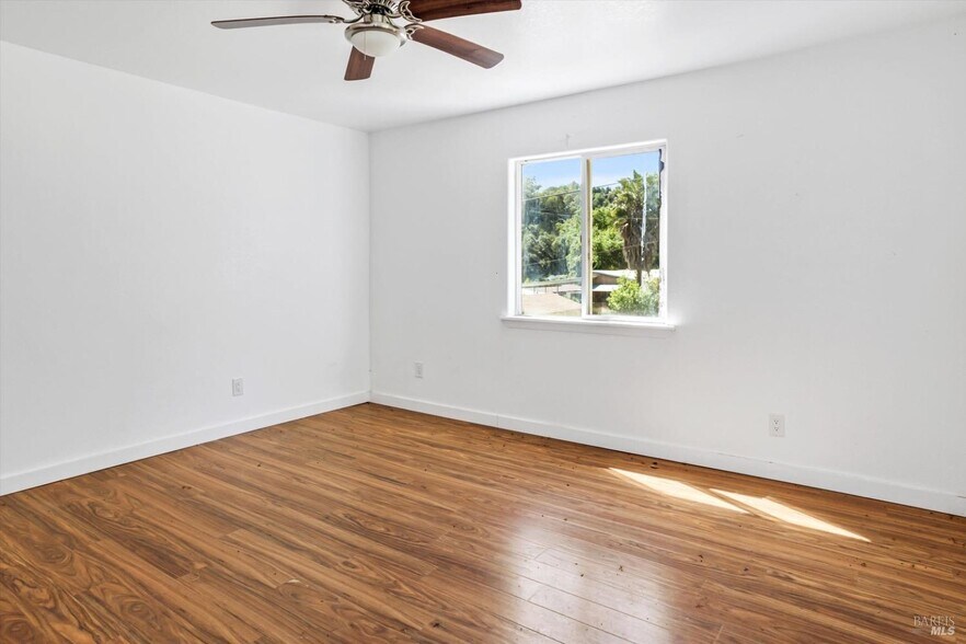 More Photos Of 31211 Highway 128, Cloverdale Apartments For Sale