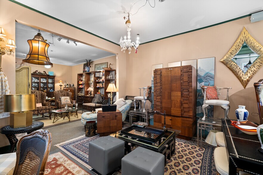 More Photos Of 1537 Hertel Ave, Buffalo Flex For Sale