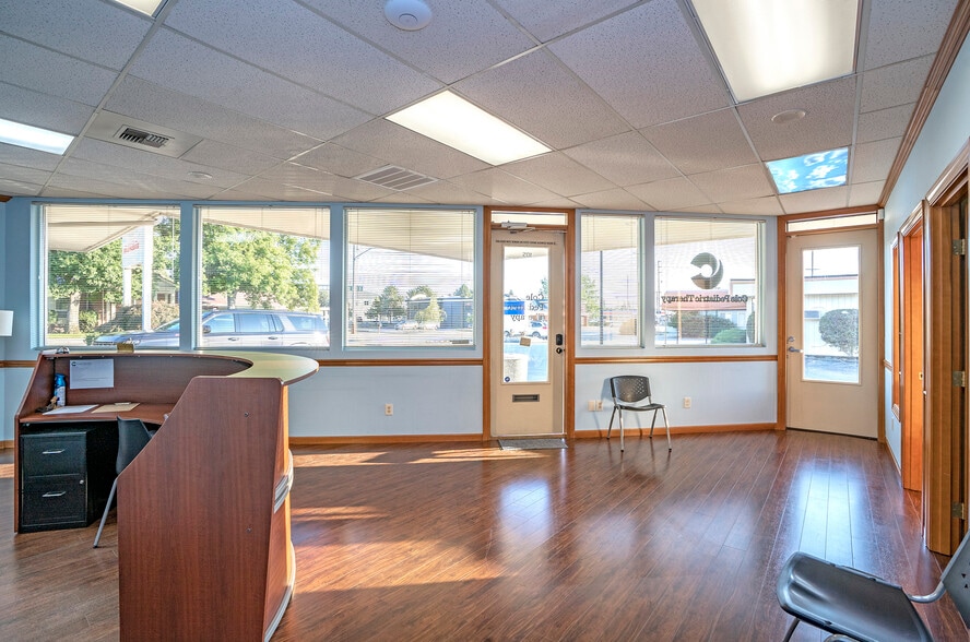 More Photos Of 9124 Gravelly Lake Dr SW, Lakewood Office For Sale