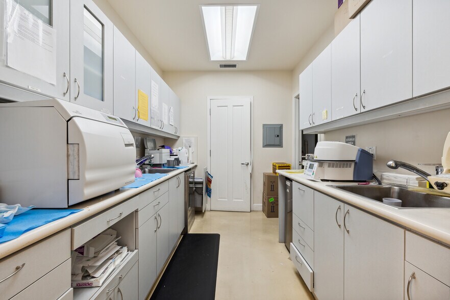 More Photos Of 250-260 Stockton St, San Francisco Office For Lease