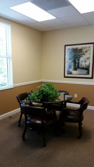 More Photos Of 6150 Diamond Centre Ct, Fort Myers Unknown For Lease