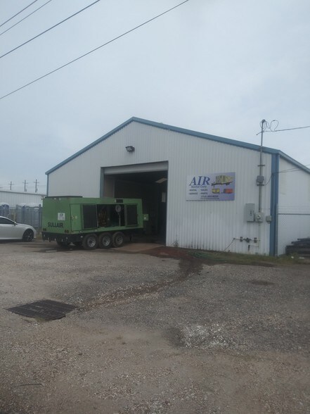 More Photos Of 125-A 20th St S, Texas City Warehouse For Lease