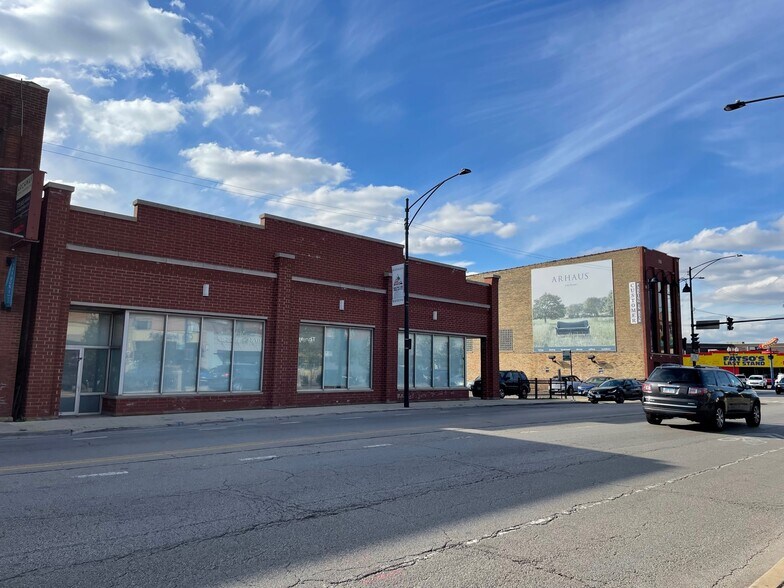 More Photos Of 1970 N Clybourn Ave, Chicago General Retail For Sale