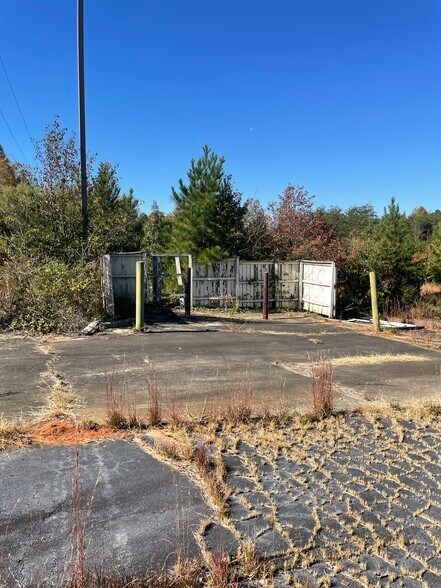 More Photos Of 3352 15th Avenue Blvd SE, Conover Restaurant For Sale