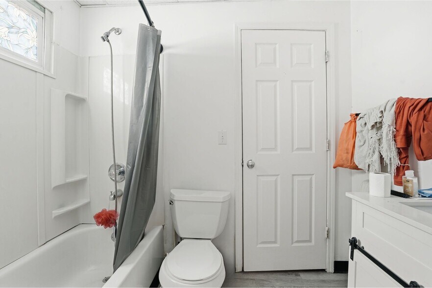 More Photos Of 7 Tremont Ave, Binghamton Apartments For Sale