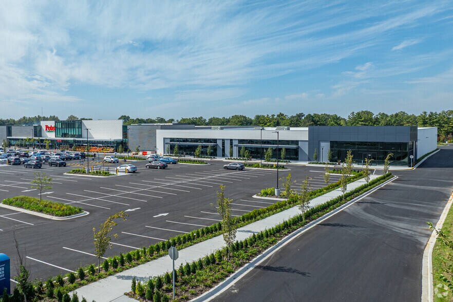 More Photos Of 16300 S Harlem Ave, Tinley Park Supermarket For Lease