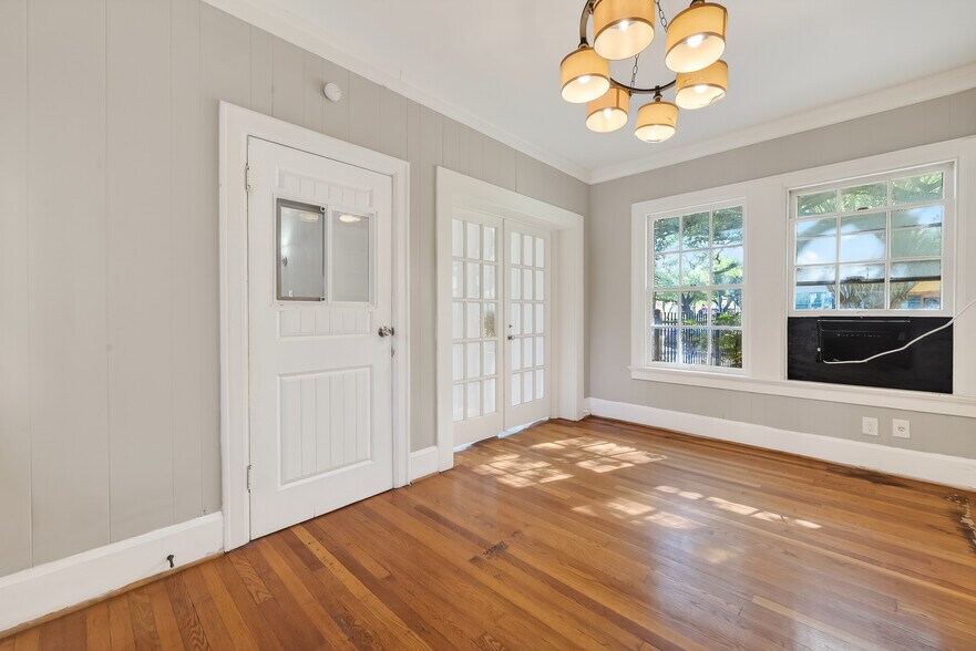 More Photos Of 3410 Austin St, Houston Office Residential For Lease
