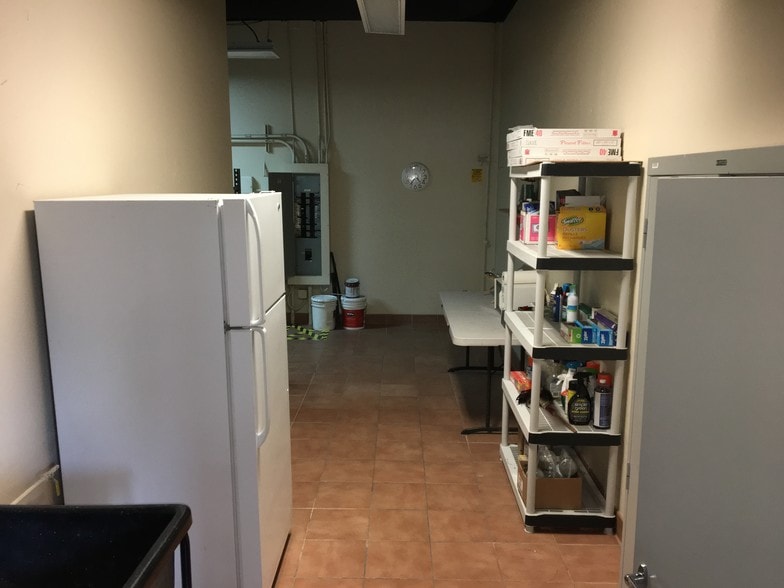 More Photos Of 1375 S De Anza Blvd, Cupertino Restaurant For Sale