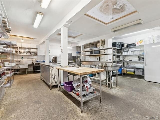 More Photos Of 69 Rue Laurier, Gatineau Restaurant For Lease