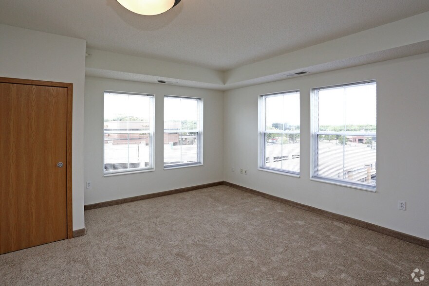 More Photos Of 12700 Nicollet Ave, Burnsville Apartments For Lease