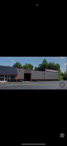 More Photos Of 1229 Broadway Ave, Deptford Warehouse For Sale