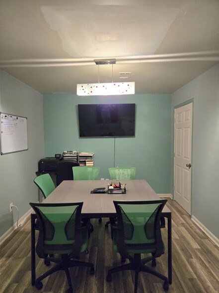 More Photos Of 1602 Cleveland Ave, Atlanta Storefront For Sale