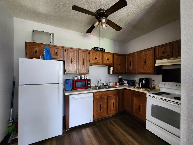 More Photos Of 30 Baker St W, Saint Paul Multifamily For Sale
