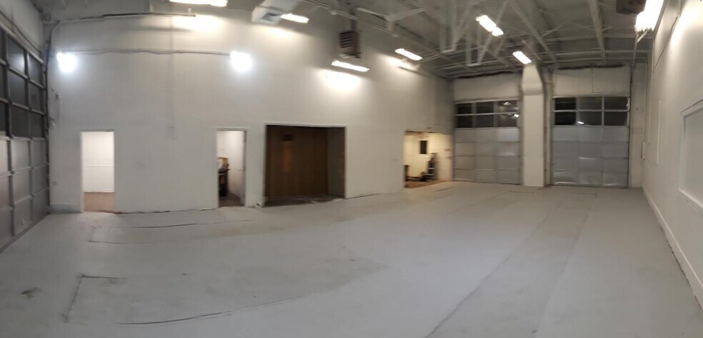 More Photos Of 99 B Winsted Rd, Torrington Unknown For Sale