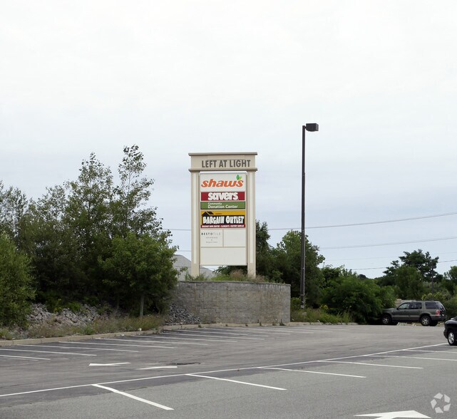 More Photos Of 10 Pilgrim Hill Rd, Plymouth Unknown For Lease