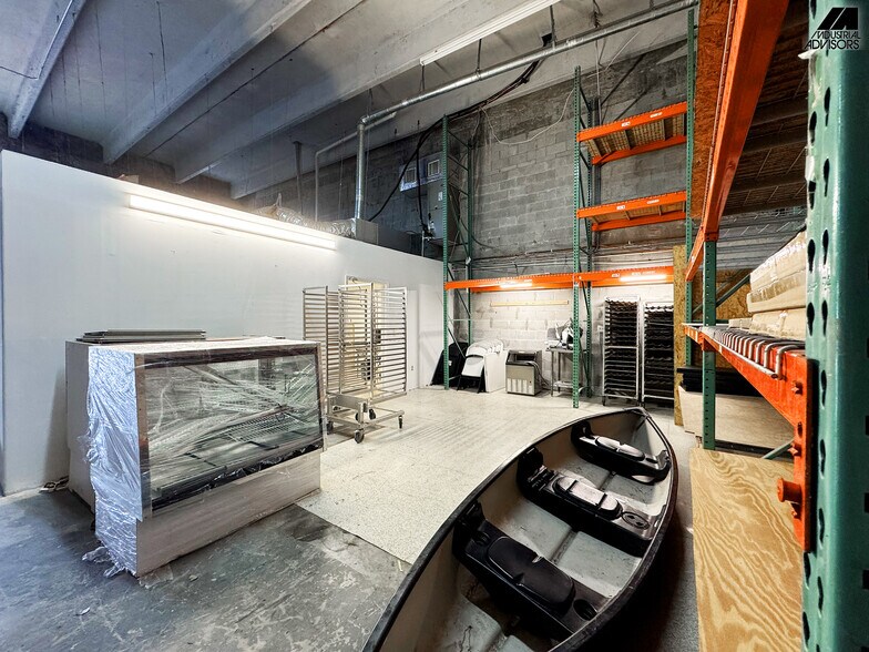 More Photos Of 5745-5759 NW 151st St, Miami Lakes Light Distribution For Lease