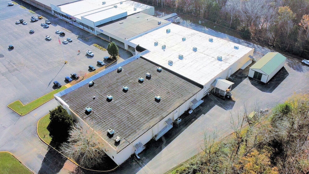 More Photos Of 1059 E Tri County Blvd, Oliver Springs Office Residential For Sale