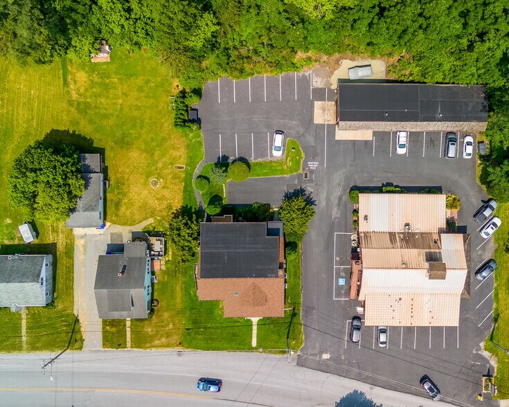 More Photos Of 3519 E Main St, Morgantown Office Residential For Lease