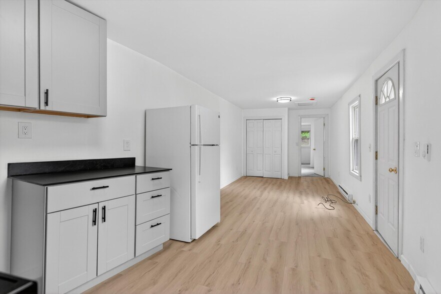 More Photos Of 48 - 50 Horseshoe Lake, Kauneonga Lake Apartments For Sale