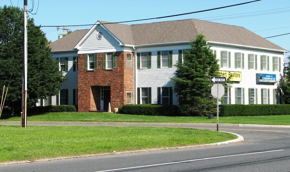 Primary Photo Of 762 State Route 15 S, Lake Hopatcong Office For Lease