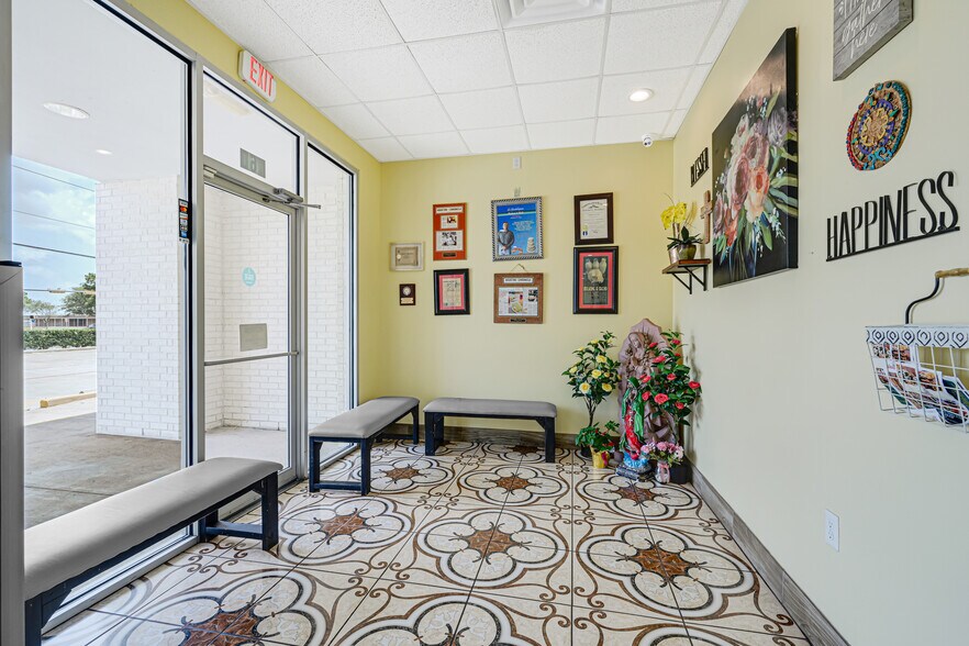 More Photos Of 4690 Burke Rd, Pasadena Storefront Retail Office For Sale