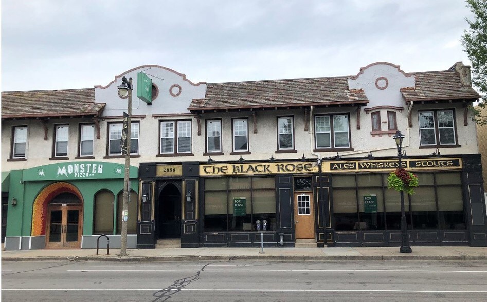 More Photos Of 2850-2862 N Oakland Ave, Milwaukee Storefront Retail Residential For Lease