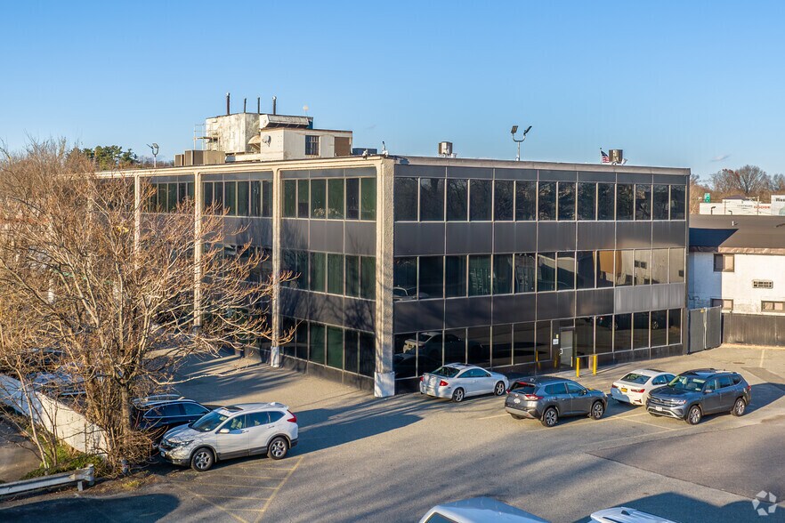 More Photos Of 99 Jericho Tpke, Jericho Office For Sale